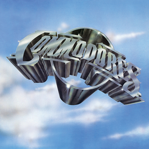 娇妻一晚上被三根一起进3p
